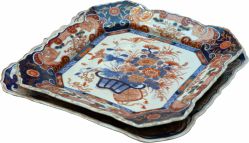 Autor Não Identificado - Conjunto de 2 travessas em porcelana modelo oitavado com borda recortada padrão "Imarí"